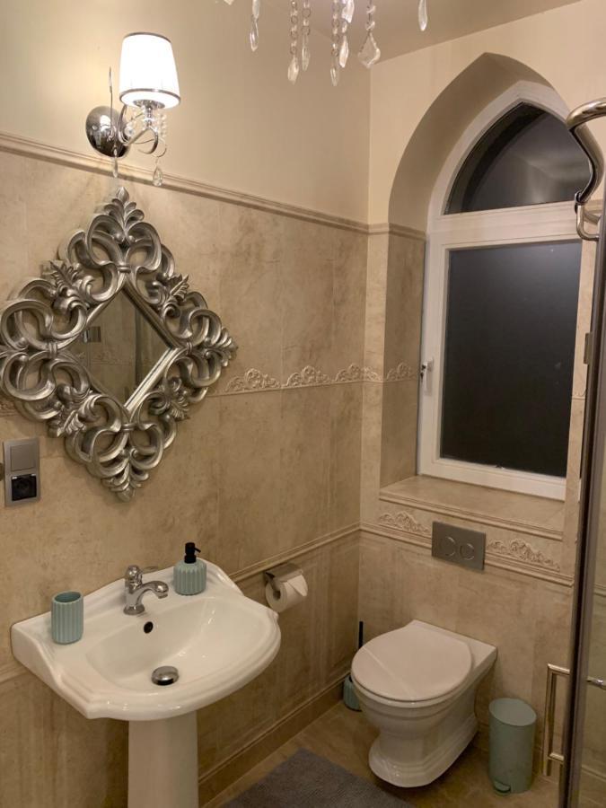 Uroczy Apartament Z Patio Szczecin Kültér fotó